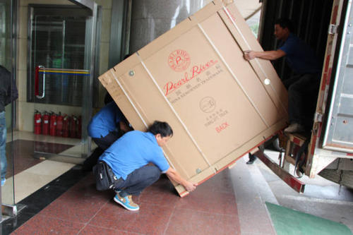 陈场镇钢琴贵重工艺品无忧运